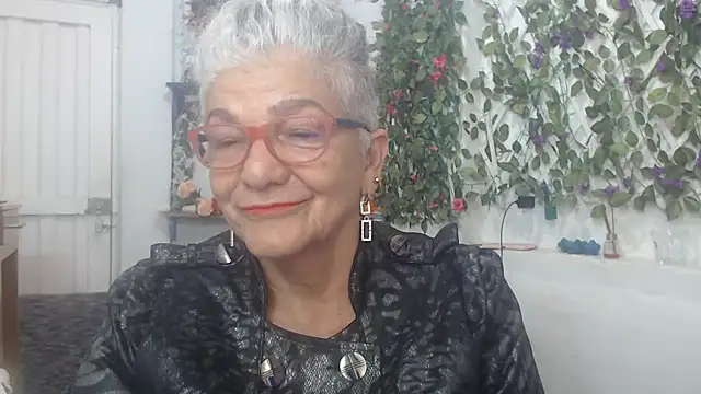 FunnyGrandma online show from 02/12/25, 01:41