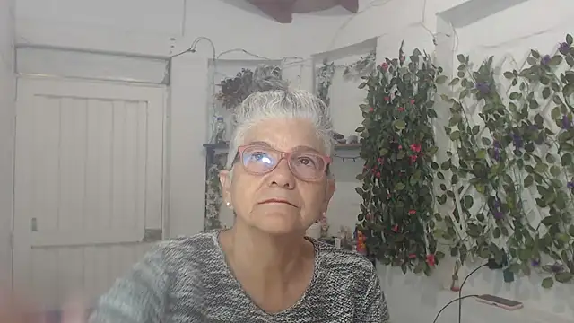 FunnyGrandma online show from 02/14/25, 04:15