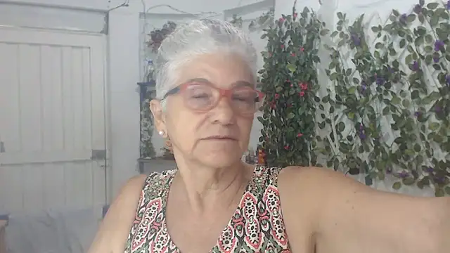 FunnyGrandma online show from 02/15/25, 02:04
