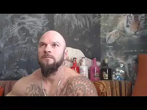 Snapshot of viking_30 chatting on 12/19/25, 08:10 viking 30 online show from 12/19/25, 08:10