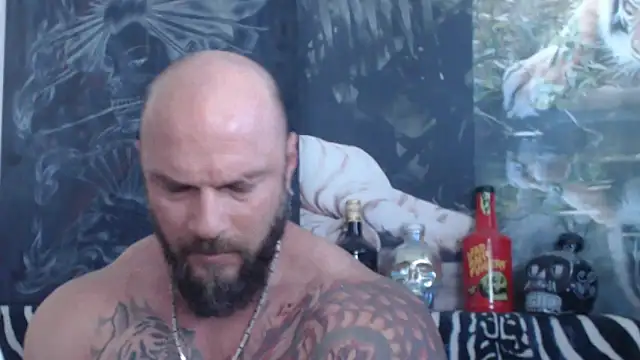 Snapshot of viking_30 chatting on 06/19/26, 06:40 viking 30 online show from 06/19/26, 06:40