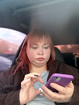 Snapshot of Model9798 chatting on 11/03/25, 06:25 Model9798 online show from 11/03/25, 06:25