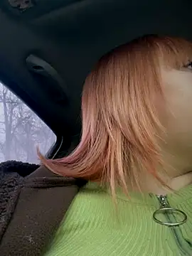 Snapshot of Model9798 chatting on 11/30/25, 09:13 Model9798 online show from 11/30/25, 09:13