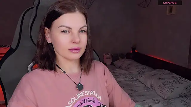 Snapshot of Your_Sweet_Lilu chatting on 03/16/26, 02:10 Your Sweet Lilu online show from 03/16/26, 02:10