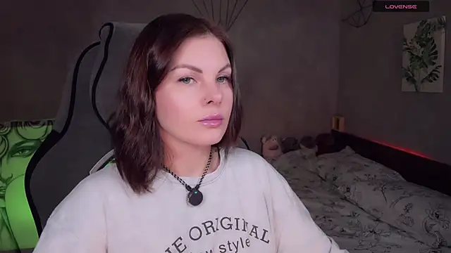Snapshot of Your_Sweet_Lilu chatting on 03/22/26, 01:47 Your Sweet Lilu online show from 03/22/26, 01:47