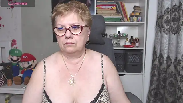 Mella4you online show from 11/27/25, 10:17