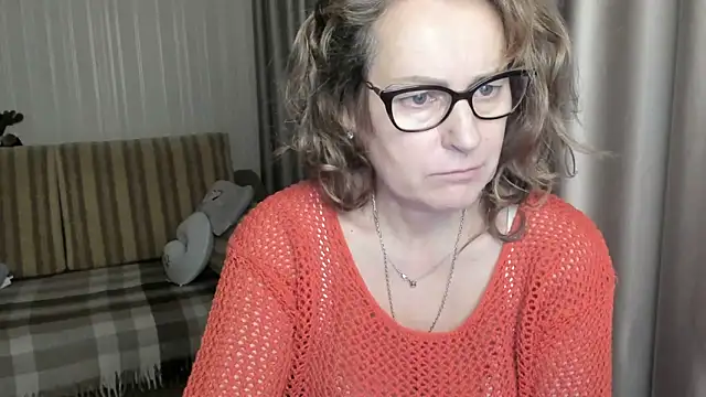 lauraoven online show from 01/19/25, 05:39