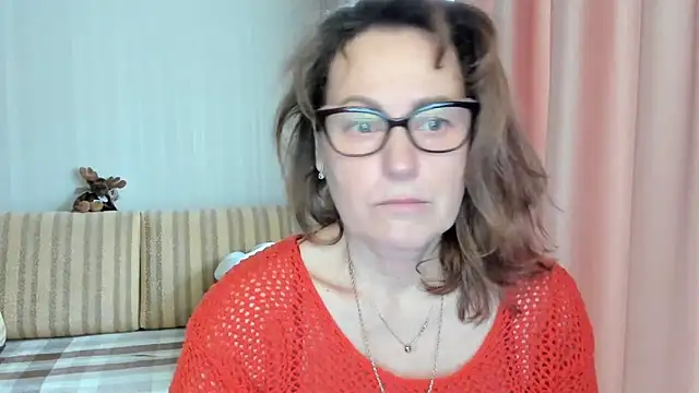 lauraoven online show from 03/03/25, 07:32