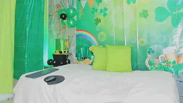 Snapshot of AranzaLatinBlacks chatting on 03/17/25, 03:18 AranzaLatinBlacks online show from 03/17/25, 03:18