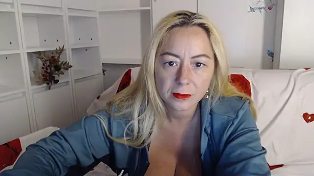 Snapshot of spell_of_love chatting on 09/26/25, 06:23 spell of love online show from 09/26/25, 06:23