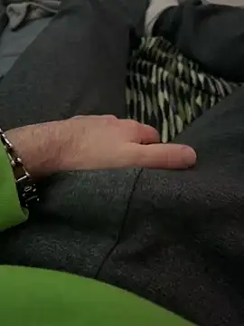 Snapshot of _Inchiodo_ chatting on 12/27/24, 06:35 Inchiodo online show from 12/27/24, 06:35