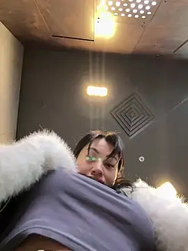 Snapshot of Wet__Bunny chatting on 02/07/25, 09:37 Wet Bunny online show from 02/07/25, 09:37