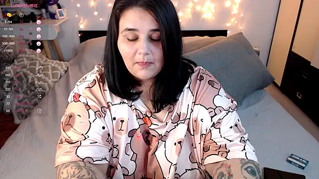 naughtykiss online show from 10/15/25, 04:45