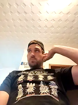 Snapshot of Codymc89 chatting on 09/26/25, 06:56 Codymc89 online show from 09/26/25, 06:56