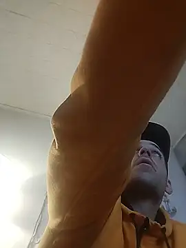 Codymc89 online show from 12/04/25, 02:54