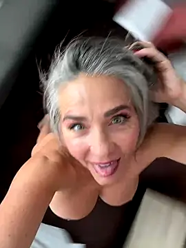 Snapshot of Alimela chatting on 09/29/25, 08:08 Alimela online show from 09/29/25, 08:08