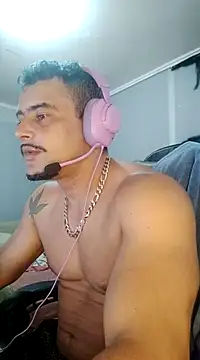 Fadinha-e-Raro online show from 02/23/25, 05:50