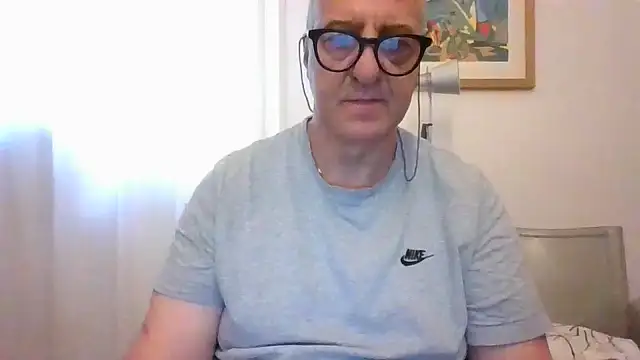 ANONIMO7735 online show from 06/06/26, 04:23