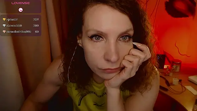 Snapshot of JohansonKatie chatting on 01/10/25, 06:09 JohansonKatie online show from 01/10/25, 06:09