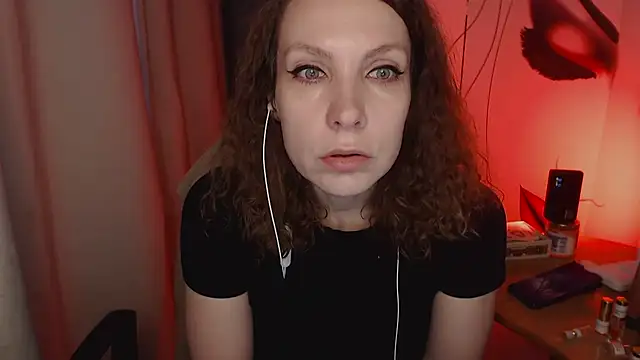 Snapshot of JohansonKatie chatting on 01/13/25, 06:38 JohansonKatie online show from 01/13/25, 06:38