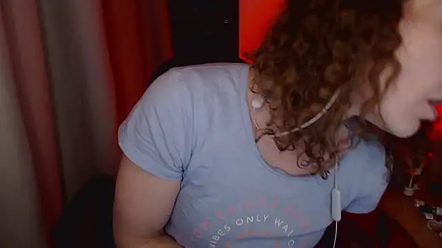 Snapshot of JohansonKatie chatting on 01/14/25, 04:50 JohansonKatie online show from 01/14/25, 04:50