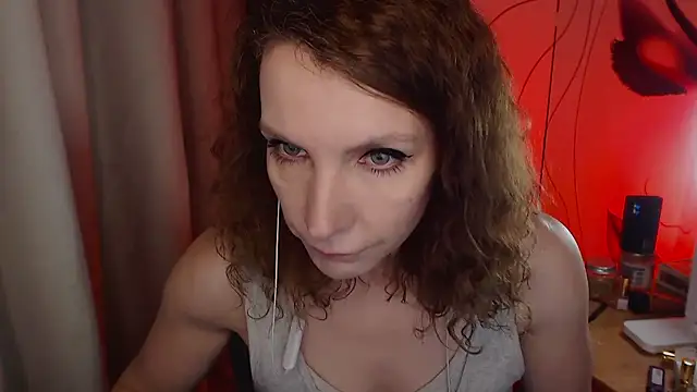 Snapshot of JohansonKatie chatting on 01/18/25, 03:27 JohansonKatie online show from 01/18/25, 03:27