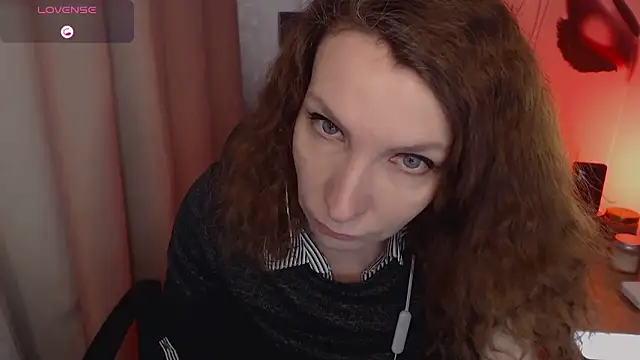 Snapshot of JohansonKatie chatting on 02/13/25, 08:27 JohansonKatie online show from 02/13/25, 08:27