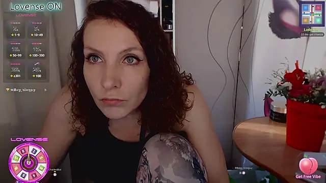 Snapshot of JohansonKatie chatting on 02/19/25, 10:01 JohansonKatie online show from 02/19/25, 10:01