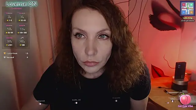 Snapshot of JohansonKatie chatting on 03/01/25, 06:03 JohansonKatie online show from 03/01/25, 06:03