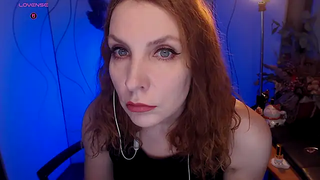 Snapshot of JohansonKatie chatting on 11/26/25, 05:52 JohansonKatie online show from 11/26/25, 05:52