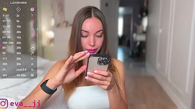 Snapshot of Eva_JJ chatting on 11/06/25, 03:40 Eva JJ online show from 11/06/25, 03:40