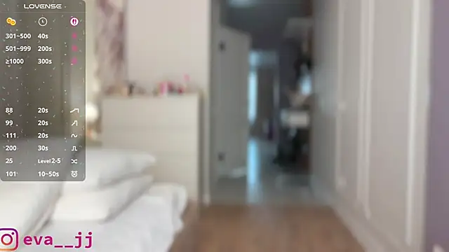 Snapshot of Eva_JJ chatting on 11/07/25, 03:28 Eva JJ online show from 11/07/25, 03:28