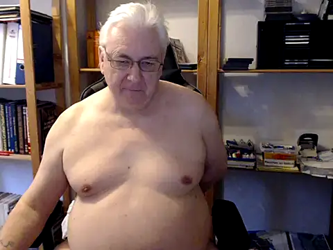 SchwanzhureXXL online show from 02/13/25, 02:52