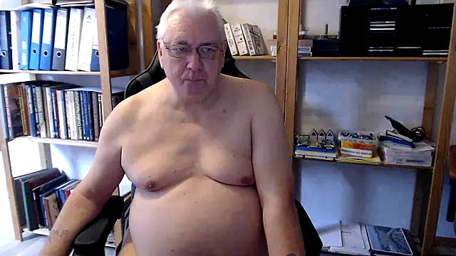 SchwanzhureXXL online show from 09/12/25, 01:33