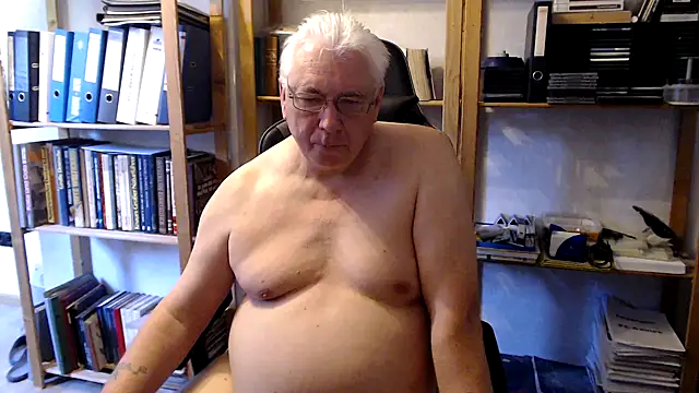 SchwanzhureXXL online show from 05/30/26, 05:37