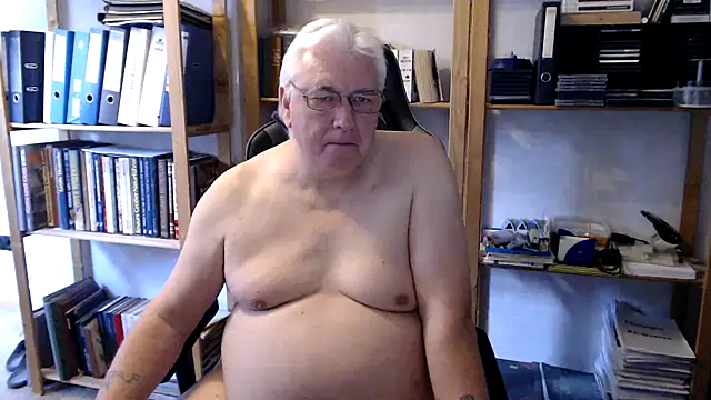 SchwanzhureXXL online show from 06/10/26, 07:51
