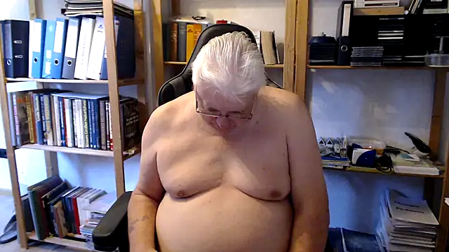 SchwanzhureXXL online show from 06/20/26, 05:54