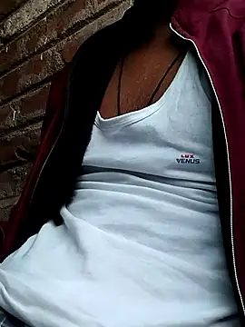 Snapshot of Shahidraza123465_ chatting on 11/28/25, 12:35 Shahidraza123465 online show from 11/28/25, 12:35