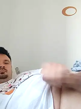Snapshot of Luismiguel55 chatting on 03/08/25, 06:21 Luismiguel55 online show from 03/08/25, 06:21
