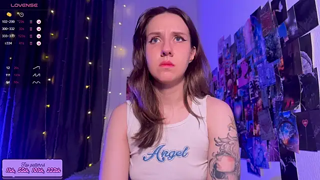 HotaruTomo online show from 11/19/25, 10:54