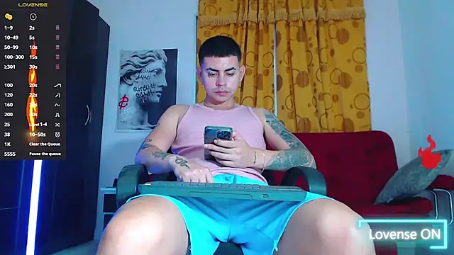 Snapshot of Lobito_xxxl chatting on 10/07/25, 09:34 Lobito xxxl online show from 10/07/25, 09:34