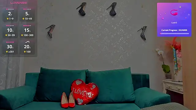 Snapshot of emilianna666 chatting on 11/05/25, 12:05 emilianna666 online show from 11/05/25, 12:05