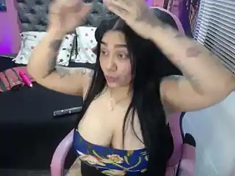 JEENEVIEVE online show from 02/15/25, 06:44