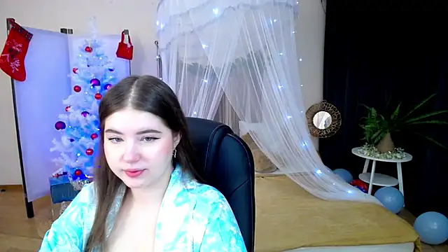 NicoleFoxery online show from 12/27/24, 06:20