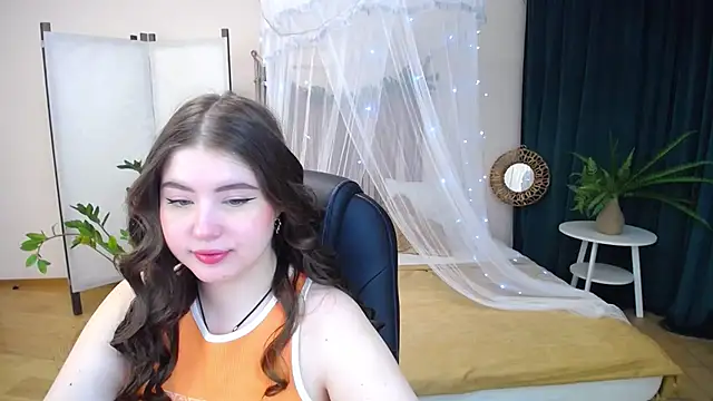 NicoleFoxery online show from 01/17/25, 03:23