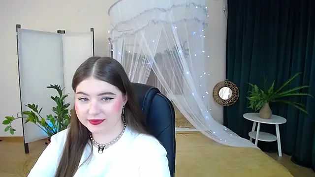 NicoleFoxery online show from 01/21/25, 06:23