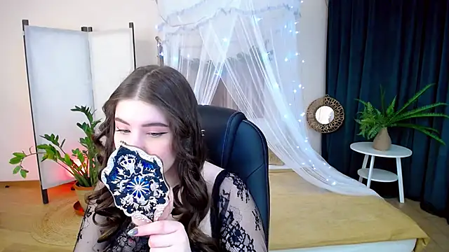 NicoleFoxery online show from 01/24/25, 03:22