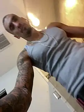 Prettyboiflaco online show from 03/09/25, 07:45