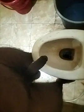 Snapshot of naxus@xh chatting on 10/18/25, 03:13 naxusxh online show from 10/18/25, 03:13