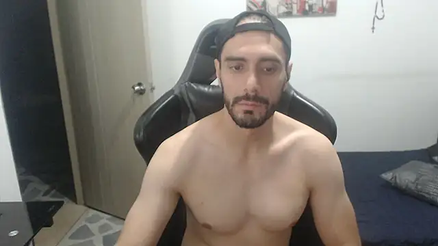 Snapshot of samuelgarcia_ chatting on 09/18/25, 10:17 samuelgarcia  online show from 09/18/25, 10:17